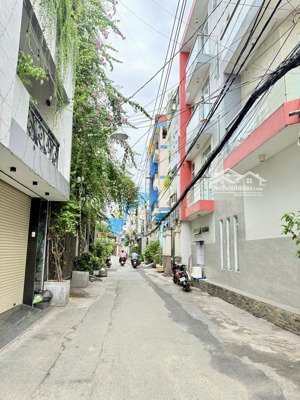 hẻm nhựa 6m - 2 tầng (3pn) - dt: 4.3 x 12.5 (53m2) - nở hậu - sổ vuông vứt - 6,5t tl