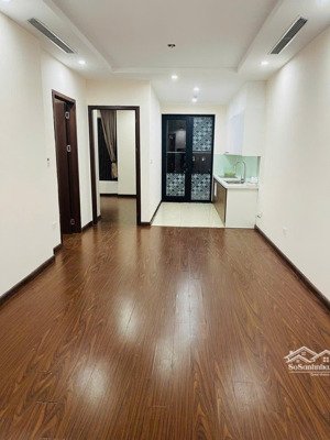 bán chcc 2 ngủ roman plaza, ban công đb mát mẻ, 70m gía 5ty4. lhe 