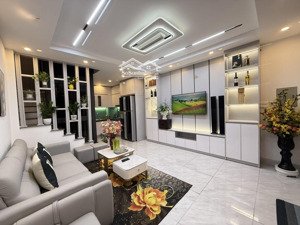 chính chủ cần bán nhà mới xây gần times city - 35m2 x 5 tầng - ngõ 3 gác 20m ra mặt phố - 8.3 tỷ