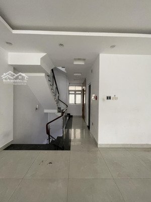 cho thuê văn phòng tại him lam kênh tẻ, 50 triệu, 450 m2, chính chủ giá cực chất