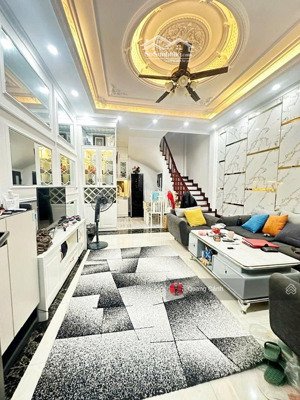 cực hiếm! mặt tiền 5m lõi đống đa - nhà mới full nội thất - chỉ xách vali về ở