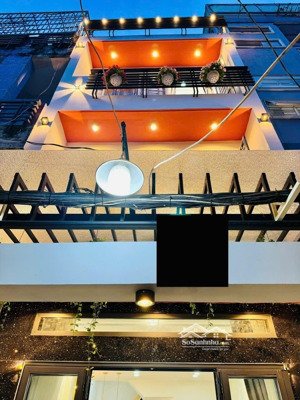 bán nhà mới ở ngay giáp quận 1, hẻm 1 trục gần mặt tiền đường, (4x8m) 3 tầng, chỉ 5 tỷ tl
