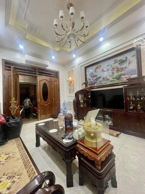 nhà lạc long quân, mặt ngõ thông, kinh doanh, 200m ra hồ tây 50m2 x4 tầng, giá 8.7 tỷ