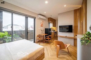 căn studio ban công sang trọng chỉnh chu trong từ góc nhỏ