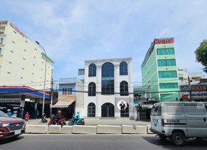 chính chủ gửi cho thuê nhà mặt tiền 840 quang trung, p8, q. gò vấp, 11x40m, trệt 2 lầu, 