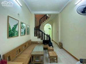 Cho thuê nhà ngõ Bùi Xương Trạch 40m2, 4 tầng, 4 ngủ giá 12tr
