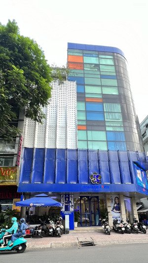 bán toà nhà ngay mt đ. quang trung gò vấp - hdt 300tr/th- dt 11x24m xd 7 tầng - giá 42tỷ