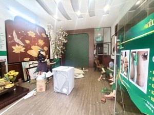 cho thuê nhà 2 tầng,dt đất 150m2, giá thuê 22 triệu đường hải phòng, thạch thang, hải châu, đà nẵng