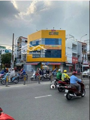 chính chủ cho thuê nhà góc 2 mặt tiền 222 phạm hùng, p5, q8, 4x13m, trệt 2 lầu, 