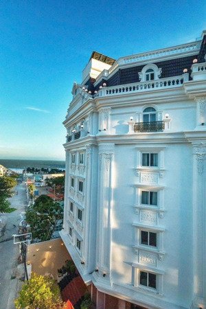 bán khách sạn thùy vân vũng tàu ks 3 sao 1 hầm 9 tầng 40 phòng
