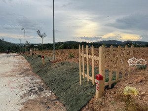 bán gấp lô đất vị trí đẹp, ngang 10m tại nam ban, lâm hà - 300m2 - 160m2 thổ cư - giá 1,1 tỷ.