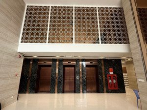 chỉ còn 2 căn f0 -suất ngoại giao cđt, đang bàn giao, căn 84m2 chỉ 4,2 tỷ. liên hệ ngay :0935937739