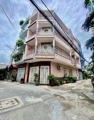 chủ gấp bán - chậm là mất cơ hội - tặng lại toàn bộ nội thất đẹp.