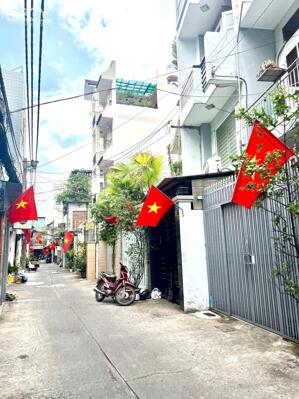 Bán nhà Lê Văn Sỹ, Quận 3, 2 Tầng, 42m2, hẻm thông, gần mặt tiền, Ở/cho thuê, 5.65 Tỷ