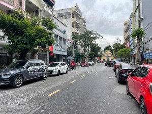 nhà mặt đường phạm ngũ lão - 100m2 - ngang 4,2m - 4 tầng - giá 21,x tỷ