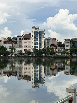 siêu vị trí - view hồ - mặt tiền khủng - kinh doanh đỉnh bồ đề - long biên diện tích: 131m