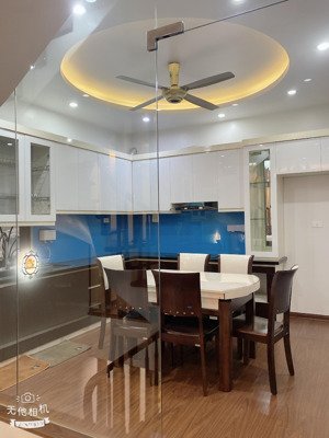 bán nhà mới 5 tầng sát aeon long biên gần 5 tỷ/ 33m2