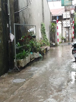 bán đất ngô gia tự long biên dt 300m x đất x mt 15m giá 30 tỷ có thuơg lượng