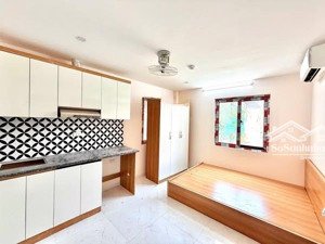 bán nhà chdv chùa láng đống đa dt 80m x 6t x mt 1,5m giá 22 tỷ có thương lượng