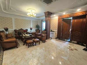 bán biệt thự kđt việt hưng full nội thất an ninh tuyệt đối, thang máy -dt 190m2- hơn 50 tỷ