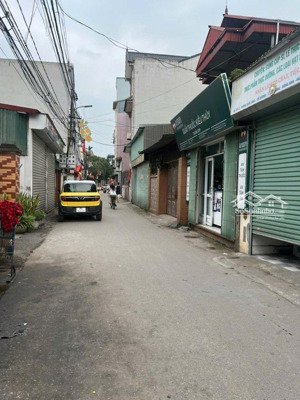 chính chủ cần bán 52m đất tổ 19 thị trấn đông anh .đường thông oto tránh