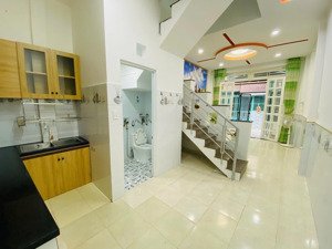 chỉ 3tỷ9, nhà 2 lầu mới keng, ko lộ giới, ko quy hoạch, ngay trường kim đồng, liên khu 45, bình tân