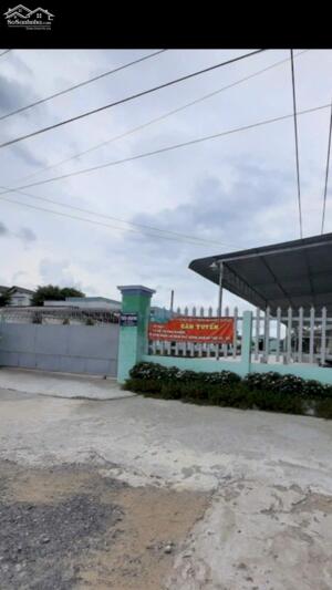 Bán nhà xưởng trong diện tích 7,300m2, mặt tiền QL1A, Tân An, Long An