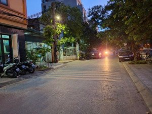 hiếm, dt rộng, mt khủng, phân lô, ô tô, kd, phố ngọc thụy, long biên, dt 85 m, mt 6 m, giá 13 tỷ 3