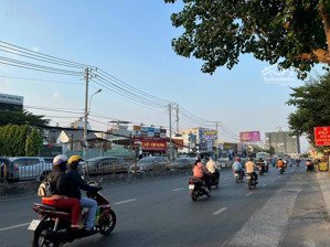 cho thuê 1500m2 đất mặt tiền quốc lộ 13, cách cổng vạn phúc 200m, cho thuê đa ngành giá 200 triệu
