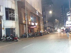 siêu phẩm khách sạn mặt phố mai hắc đế 8tầng thang máy, đẹp nhất phố, vị trí vàng kinh doanh đỉnh