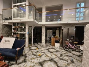 nhà đẹp hiện đại siêu vip trường thọ 4 tầng btct chỉ 10 tỷ