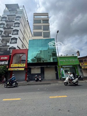 bán nhà mặt tiền đông du - dt: 5.3 x 25m - 5 lầu - hđt: 190 triệu/tháng - giá bán: 70 tỷ tl