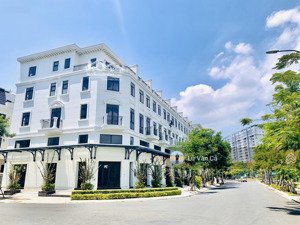 shophouse song hành sản phẩm giới hạn 8.4x20m, liên hệ tư vấn 
