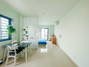 cho thuê phòng ngủ tách bếp - ban công rộng ngay duơng bá trạc q8
