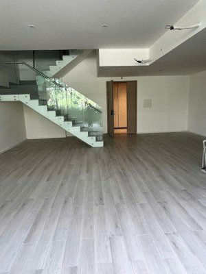 bán căn hộ duplex 1 trệt 1 lầu 143m2 12 tỷ lumiere boulevard, hđ thuê 23tr/th