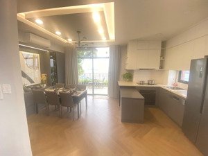 3 tầng-162m2-lộ trước 13m-hạ tầng hoàn thiện vỉa hè 2 bên