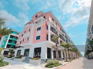 cắt lỗ căn shoptel 95m2 127m2. đã có sổ và sẵn sàng giao dịch