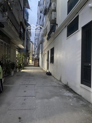 bán nhà riêng tại khu nhà ở thấp tầng hải ngân, 9,8 tỷ, 42m2, 1pn + 1wc/pt