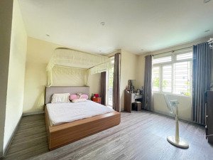 nhà 3 tầng bùi thị xuân 96m2 ngang 6m đẹp sát trần hưng đạo - cầu trần thị lý gía tốt bán nhanh