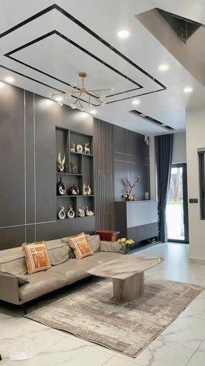 chuyển nhượng căn nhà phố view trực diện công viên - hồ bơi, full nội thất chỉ 7,x tỷ