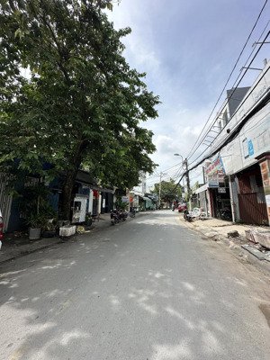 bán nhà 190,8m2 giá 25 tỷ mặt tiền đường nguyễn tuyển. btt. tp thủ đức.