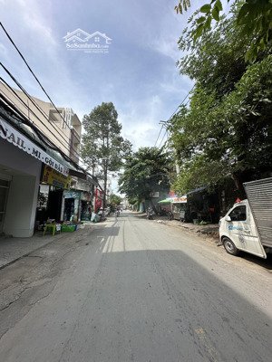 bán nhà 200m2 giá 22 tỷ mặt tiền đường nguyễn tuyển. btt. tp thủ đức