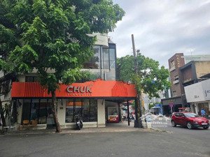 bán nhà mặt tiền nguyễn chí thanh, quận 10. dt : 4x16m. 1 lầu. giá chỉ 20.5 tỷ