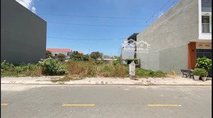 bán gấp lô 100m2 ngay kdt bình nguyên ql1k đối diện làng đại học (100m), 2 tỷ 550tr sang tên