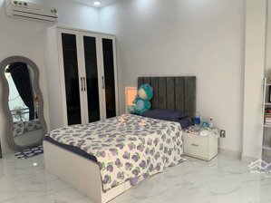 hxh đường tân hương .q tân phú. dt: 4x15. 4 tầng. giá: 8,2 tỷ tl