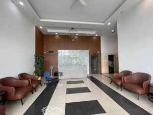 chung cư happy star tower - việt hưng, 70m2, lô góc, 2 ngủ, 2 wc, 4.2 tỷ tl