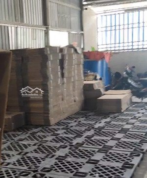 cần cho thuê gấp kho quận 7 dt 150m2 giá chỉ 15tr/th