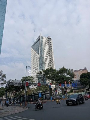 bán tòa nhà mặt tiền khu tôn đức thắng. dt 168m2 (6x28m), 8 tầng, tn 270tr/th. giá 85 tỷ - tin thật