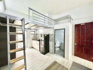 cho thuê căn hộ full nội thất có gác - thang máy - bancol thoáng - ngay đại học giao thông vận tải