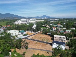 thôn 5, vị trí gần và đẹp nhất phú cát , dt 100m full thổ , giá tốt nhất , lại ngay sát ga metro